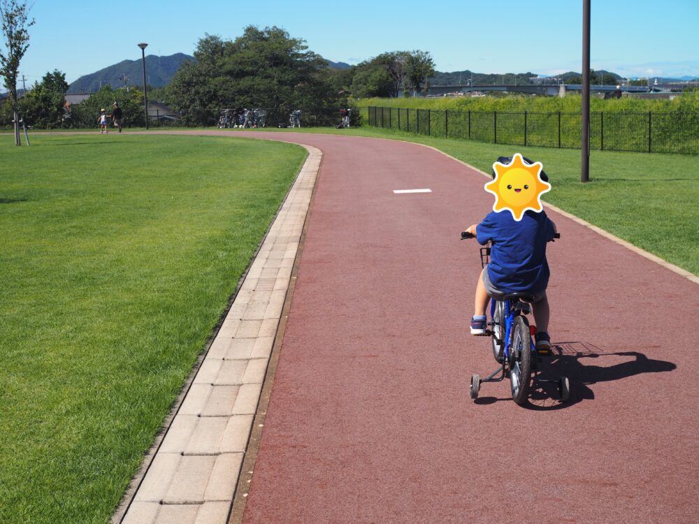 日特スパークテックWKSパーク｜トラック｜自転車練習