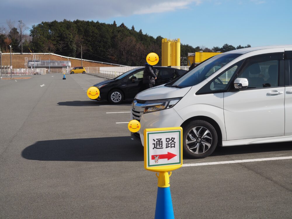 おやつタウン｜駐車場